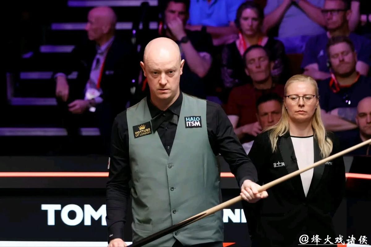 赵心童6-5绝杀威尔逊 首次闯进斯诺克冠中冠赛四强 赵心童6-5绝杀威尔逊 首次闯进斯诺克冠中冠赛四强